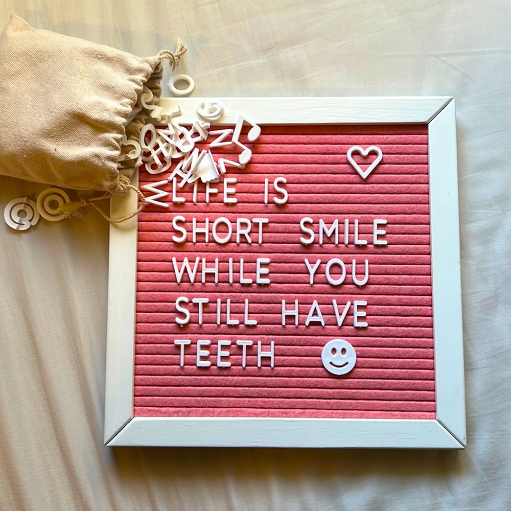 Felt letter board